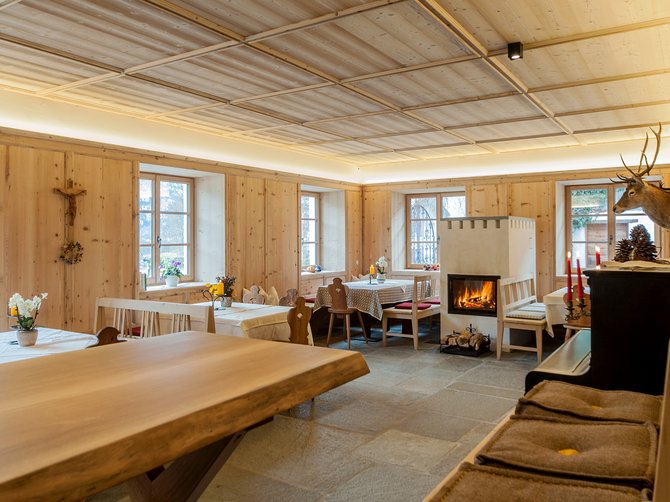 Willkommen in der Ferienregion Gitschberg Jochtal! Moderne Stube im bäuerlichem Stil